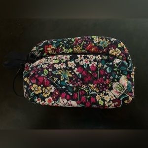 🌸Vera Bradley Cosmetic Bag🌸